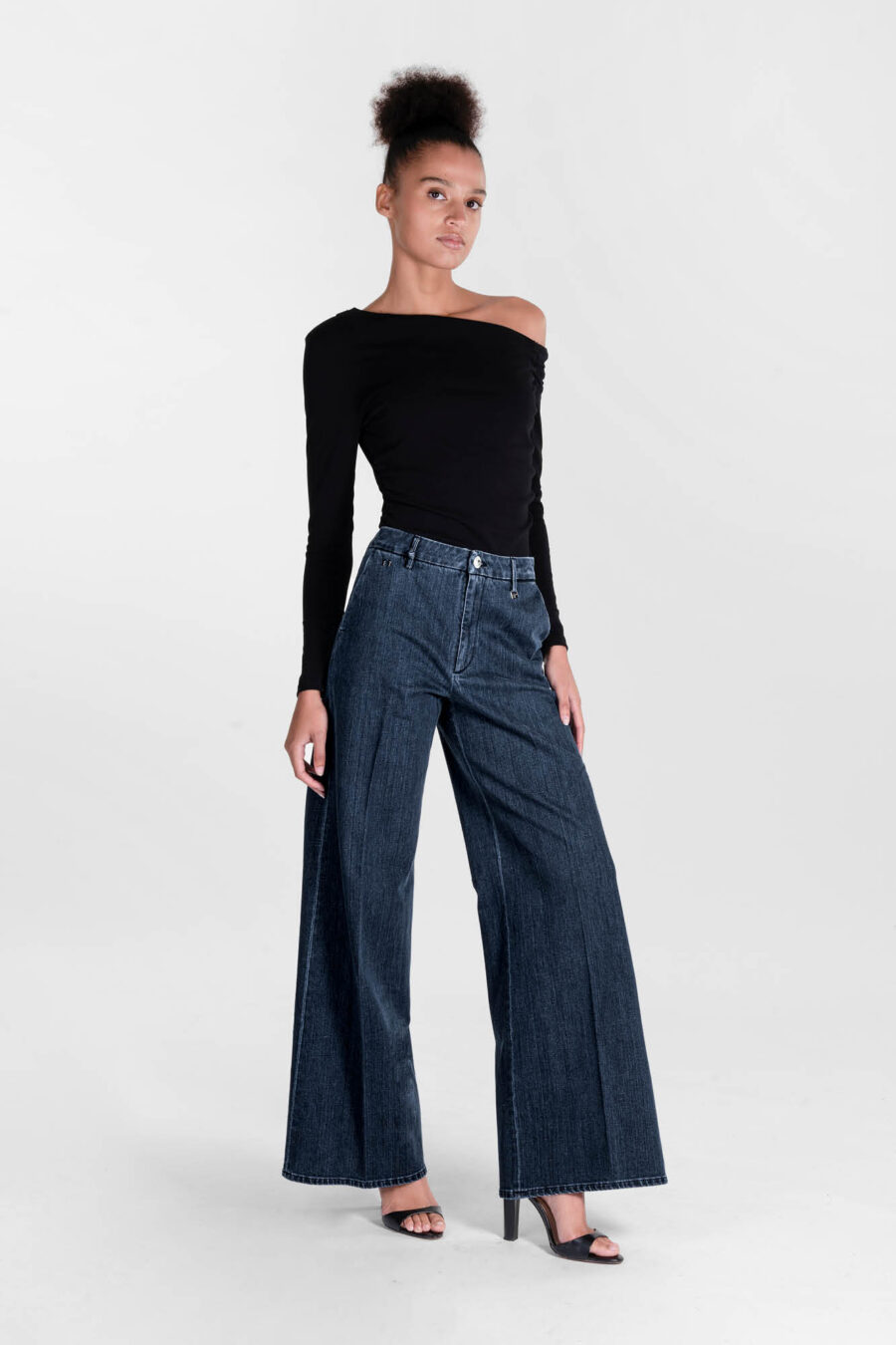 PANTALONE AMELIA WIDE LEG IN DENIM BLU MEDIO - immagine 2