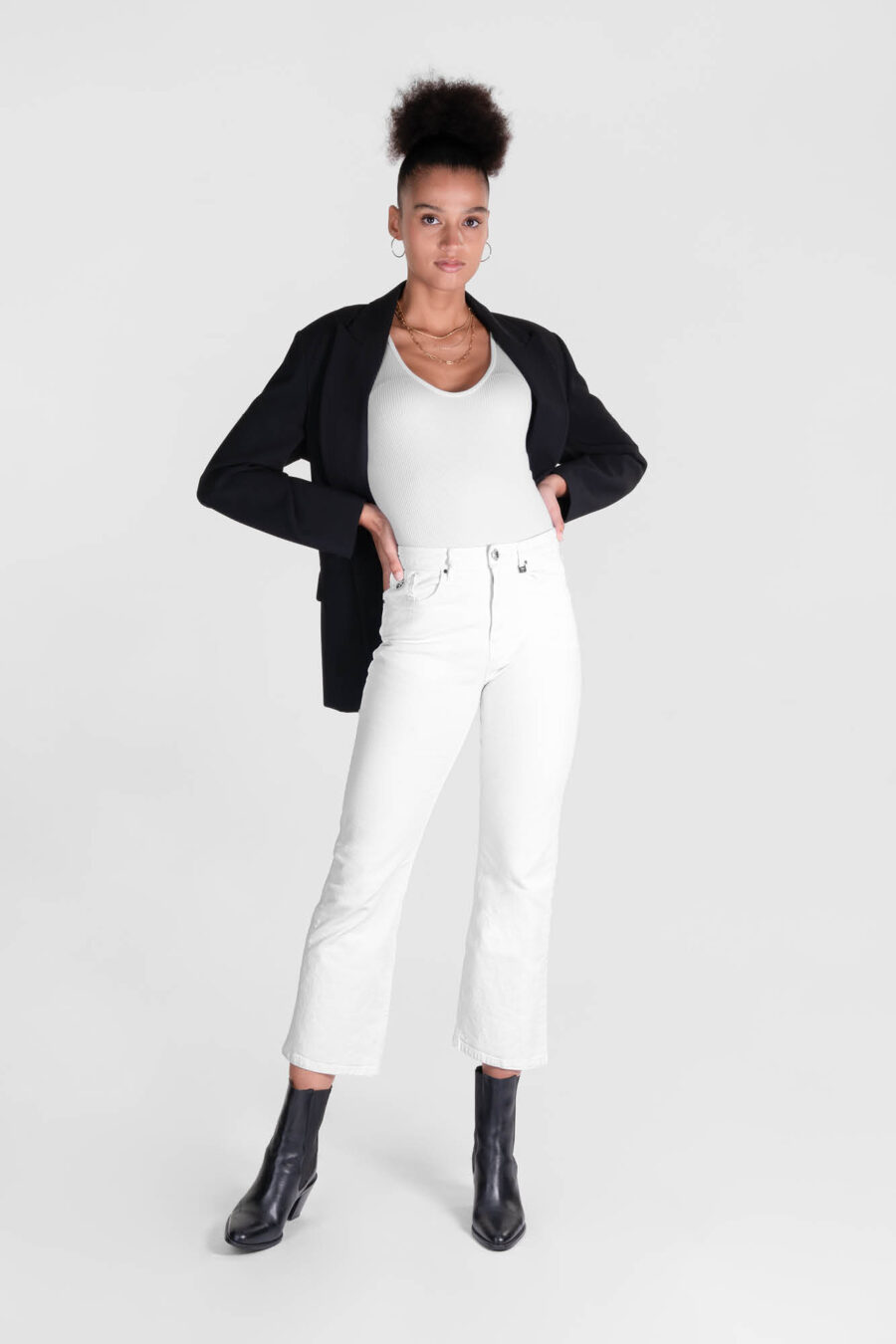 PANTALONE MONICA FLARE CUT FLARE IN BULL DI COTONE BIANCO - immagine 2