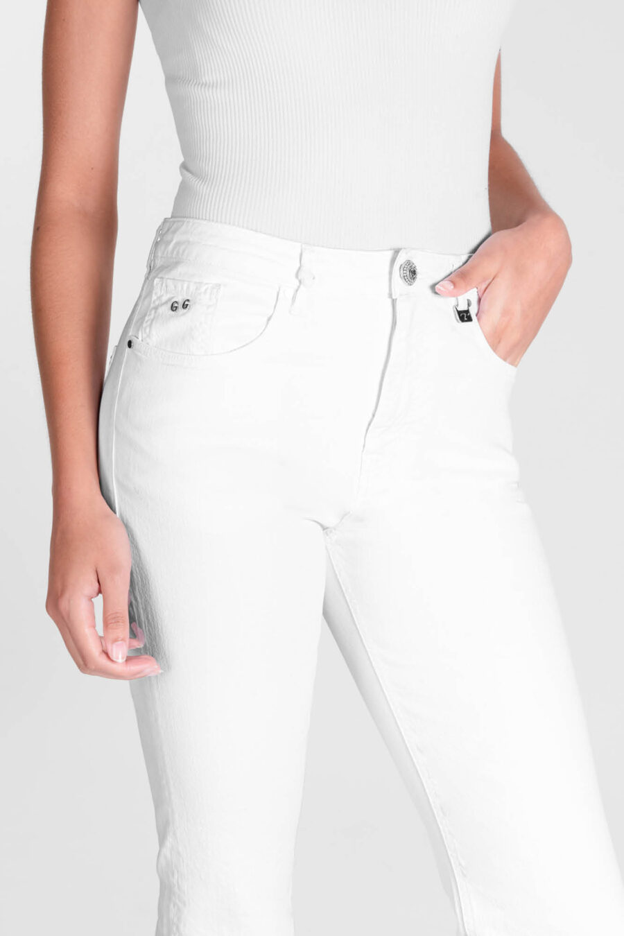 PANTALONE MONICA FLARE CUT FLARE IN BULL DI COTONE BIANCO - immagine 5