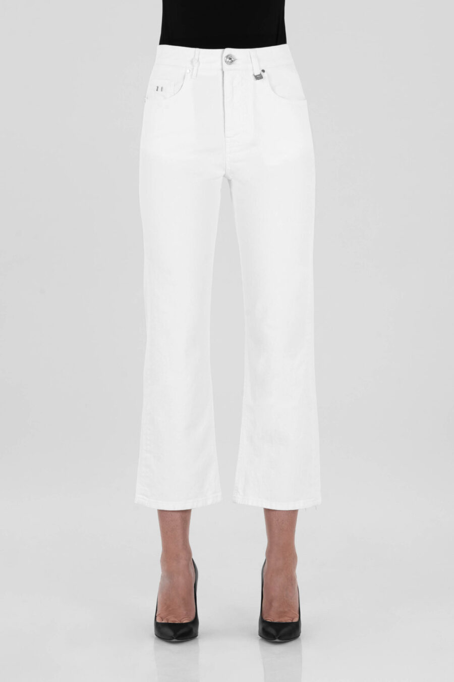 PANTALONE MONICA FLARE CUT FLARE IN BULL DI COTONE BIANCO - immagine 6