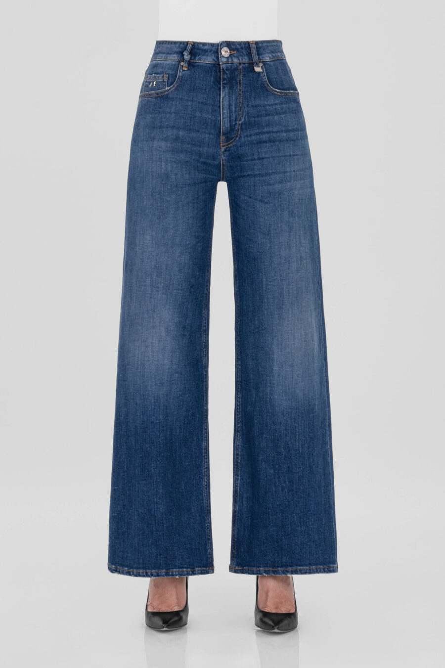 MONICA WIDE LEG JEANS IN MEDIUM BLUE DENIM - Image 5