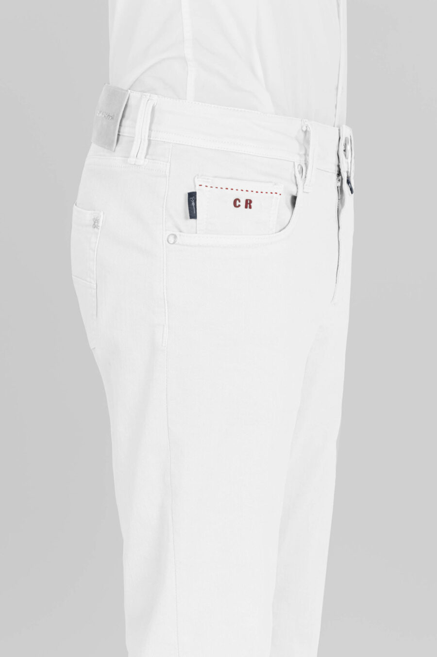 PANTALONE LEONARDO ZIP SS SLIM IN GABARDINA LEGGERA STRETCH BIANCO - immagine 4