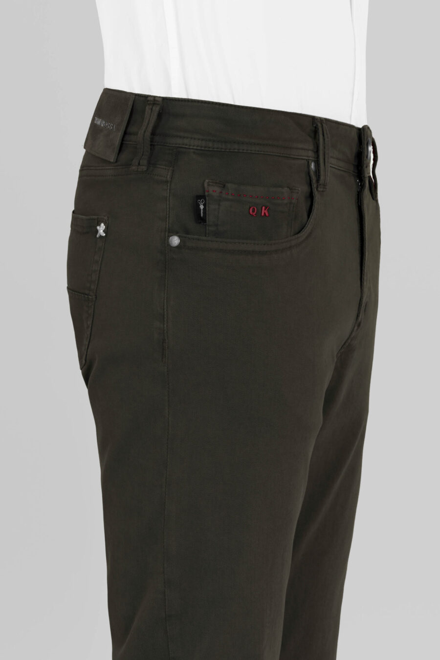 LEONARDO ZIP SS SLIM PANTS IN LIGHTWEIGHT STRETCH GABARDINE GREEN - Image 4