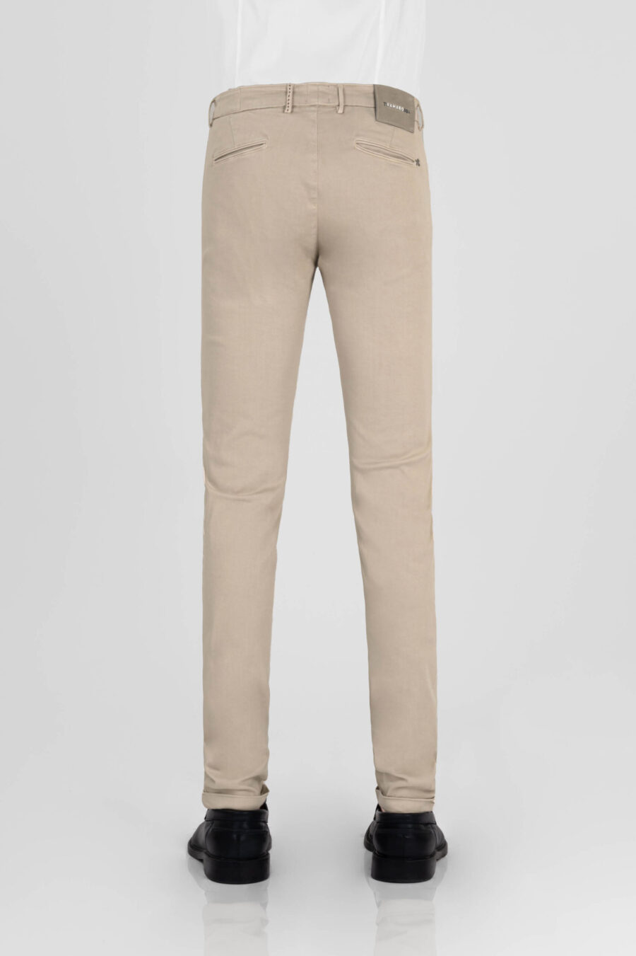 PANTALONE LUIS SLIM IN GABARDINA DI COTONE STRETCH BEIGE - immagine 2