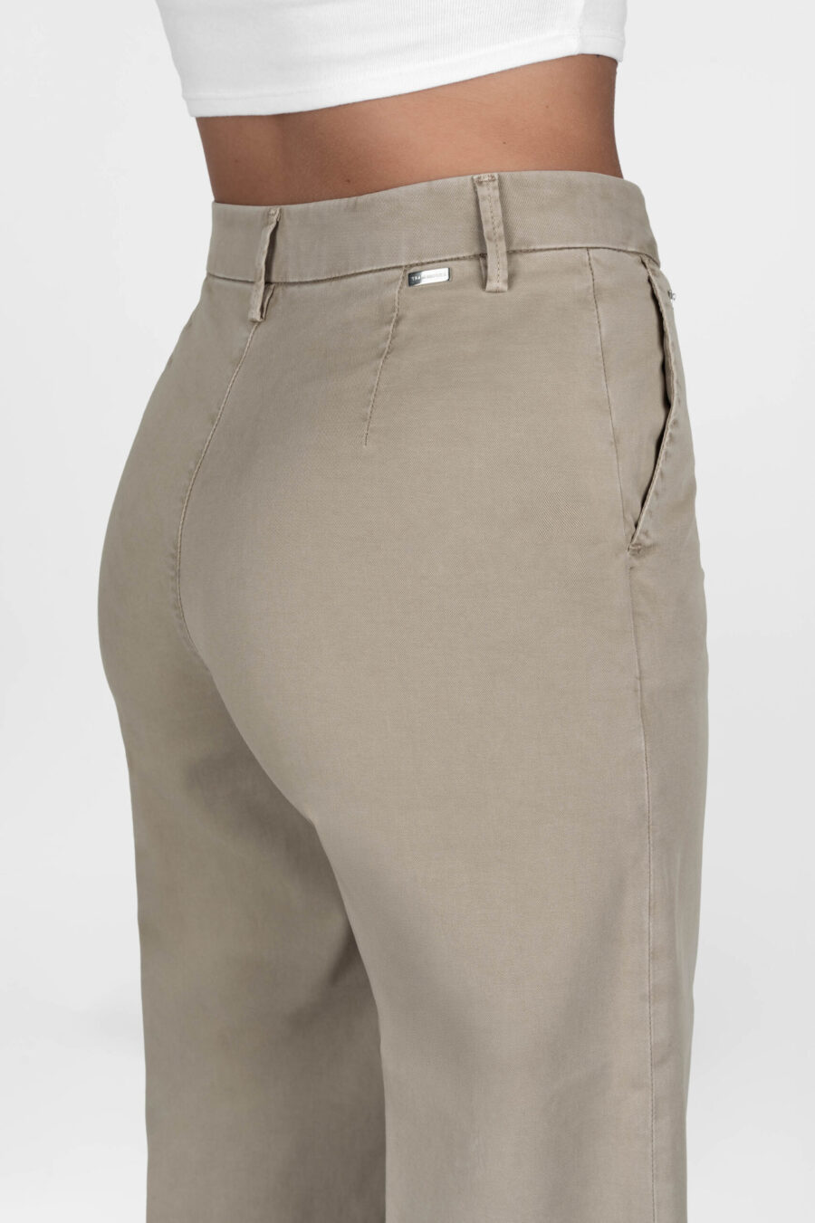 PANTALONE AMELIA WIDE LEG IN GABARDINA DI COTONE BEIGE - immagine 10