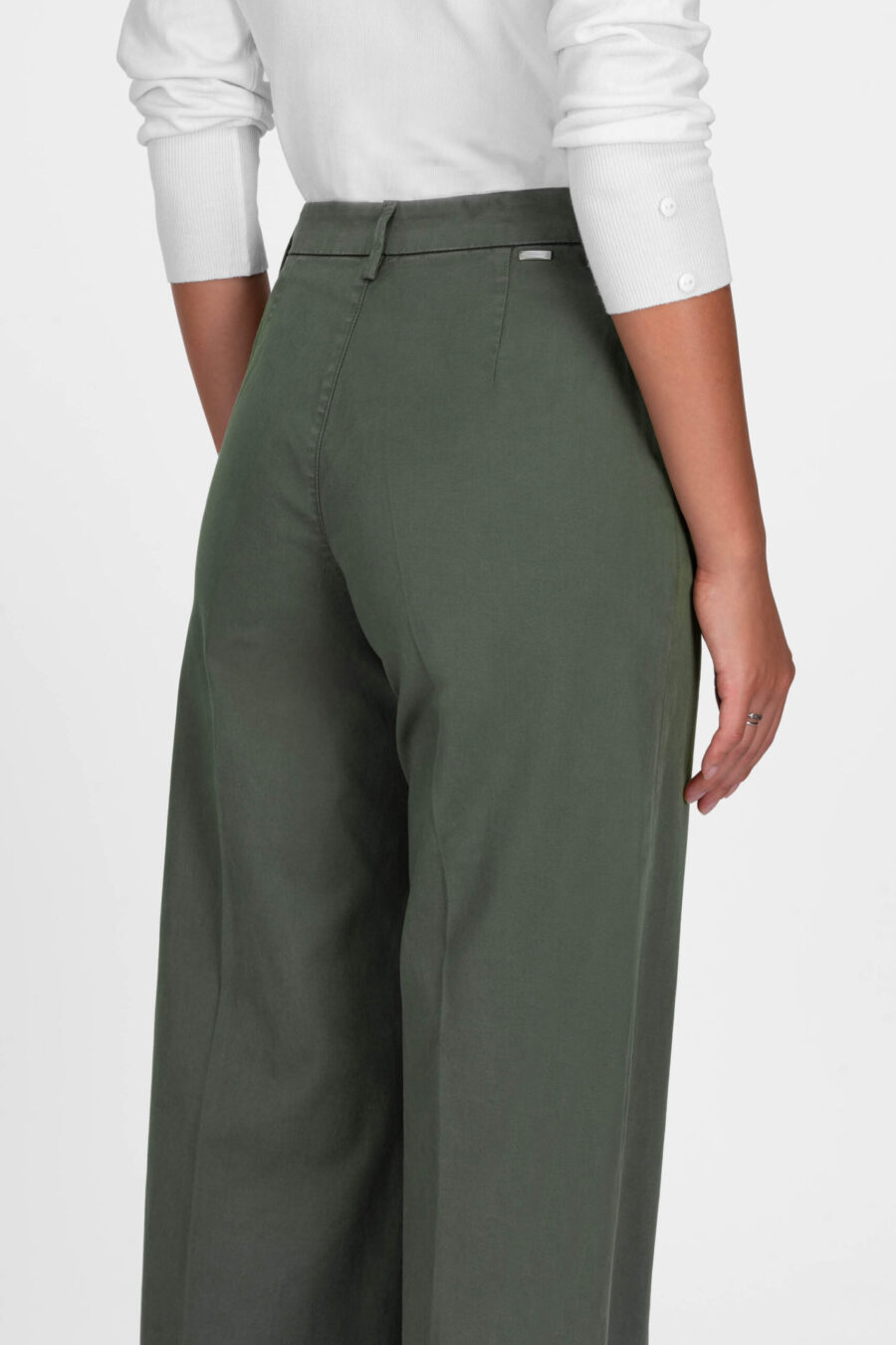 PANTALONE AMELIA WIDE LEG IN GABARDINA DI COTONE VERDE - immagine 5