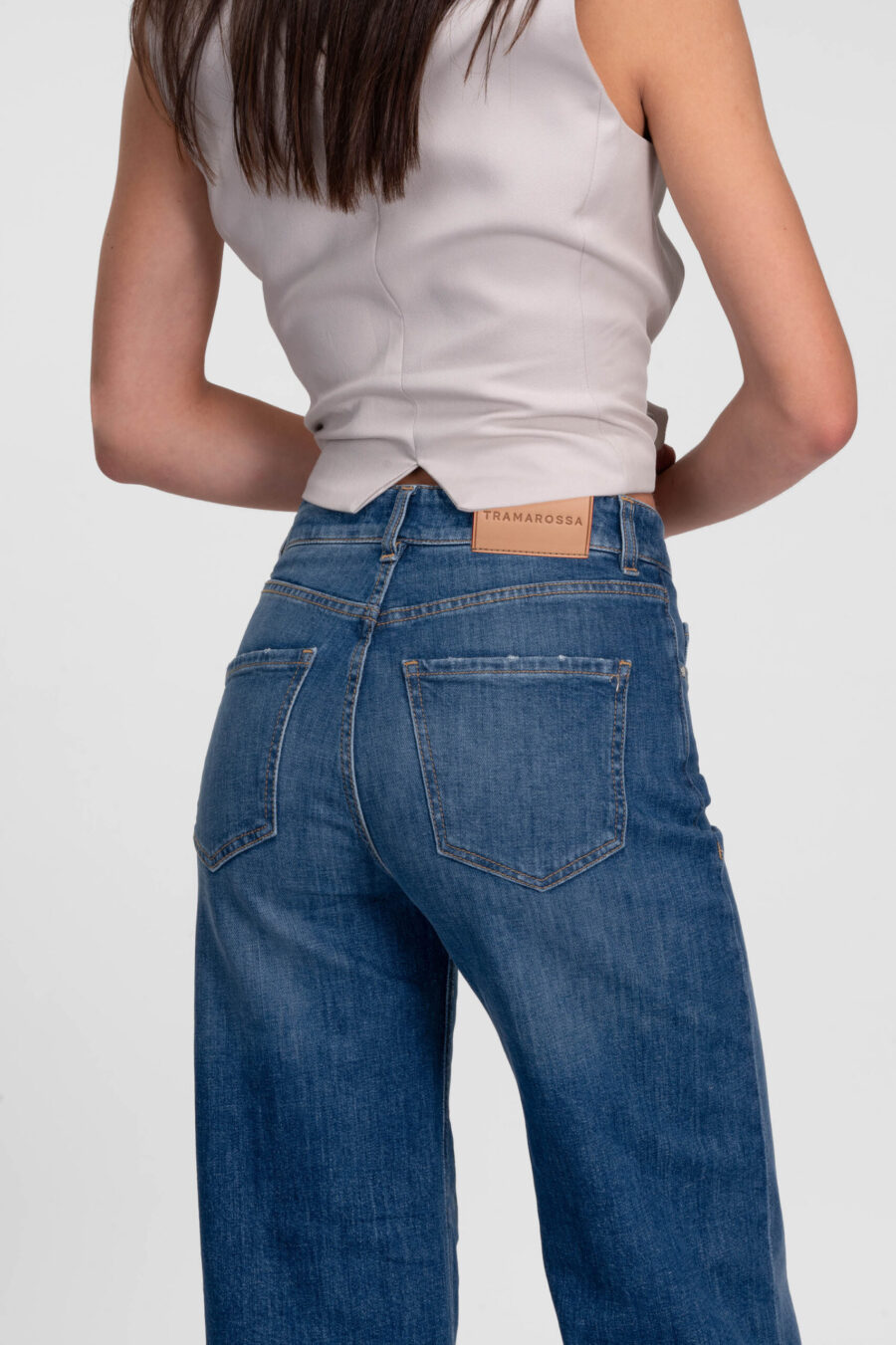 MONICA WIDE LEG JEANS IN MEDIUM BLUE DENIM - Image 4