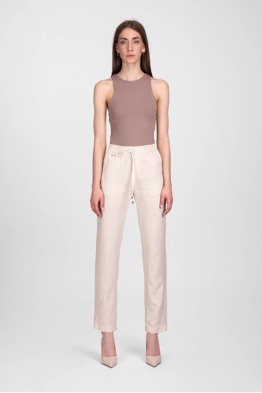 MARY LOOSE PANT IN SUPER LIGHTWEIGHT COTTON BEIGE - Image 3