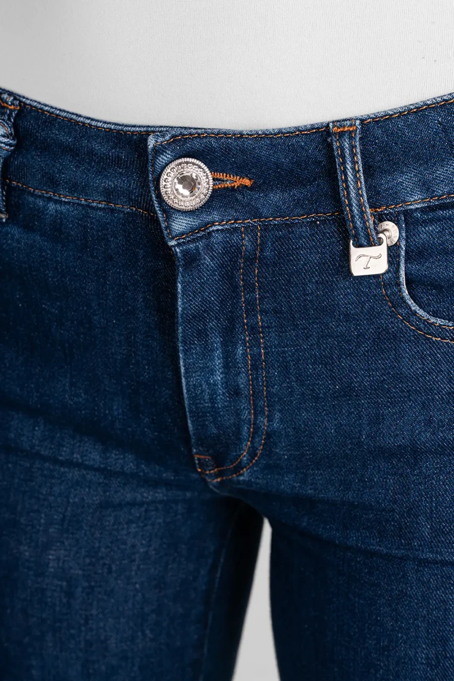 GRETA BOOTCUT JEANS IN DARK BLUE DENIM - Image 5