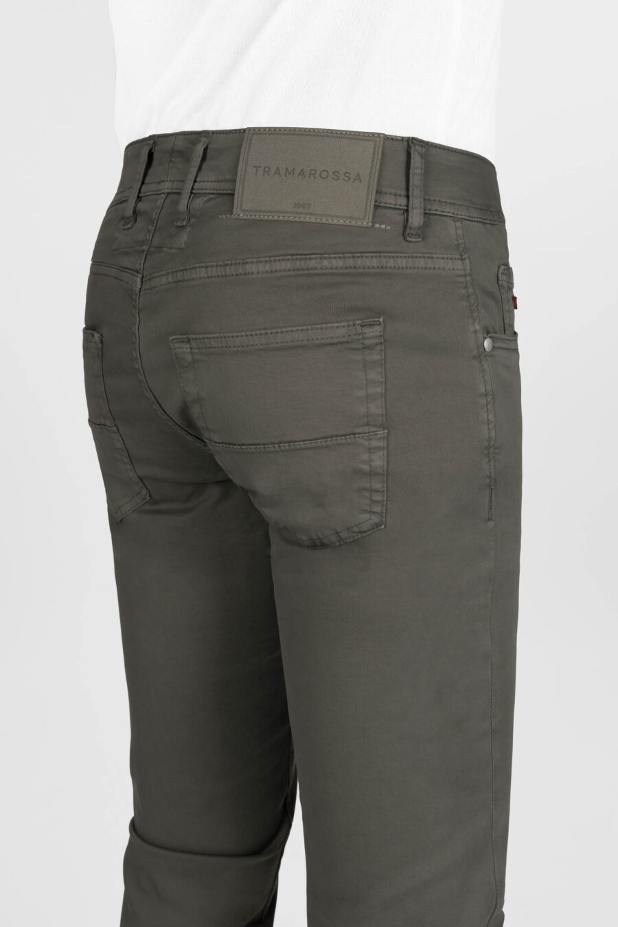 PANTALONE LEONARDO SLIM IN GABARDINA DI COTONE STRETCH MARRONE - immagine 5